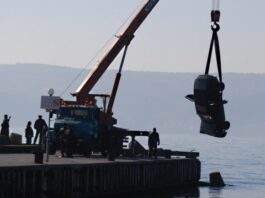 Болгария. В Варне достали из моря утонувшую машину, водитель погиб