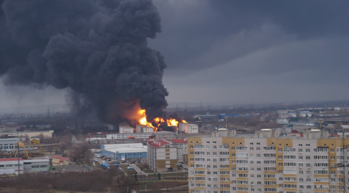 Россия в шоке: ВСУ разбомбили нефтебазу в Белгороде, наступление на грани срыва