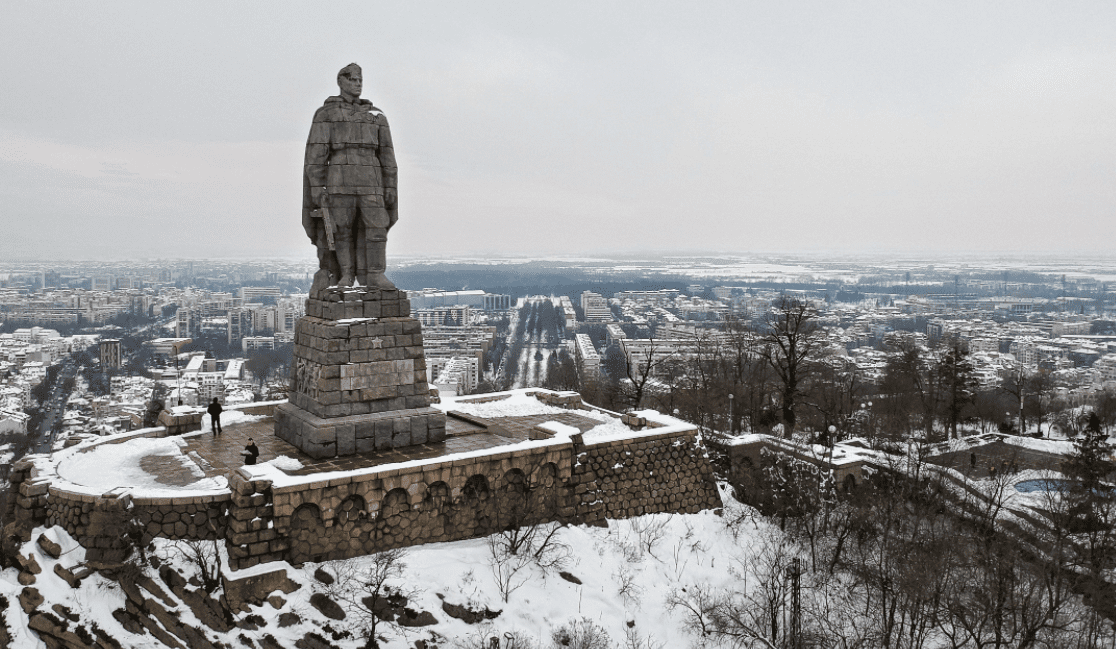 Памятник алёше в Болгарии снесли. Памятник Алеше в Болгарии сносят. Памятник алёше в Болгарии фото. Алёша фотография словами.