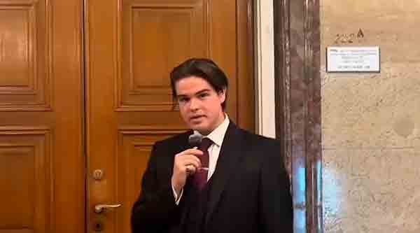 Желідегі үнсіздікке арналған минет